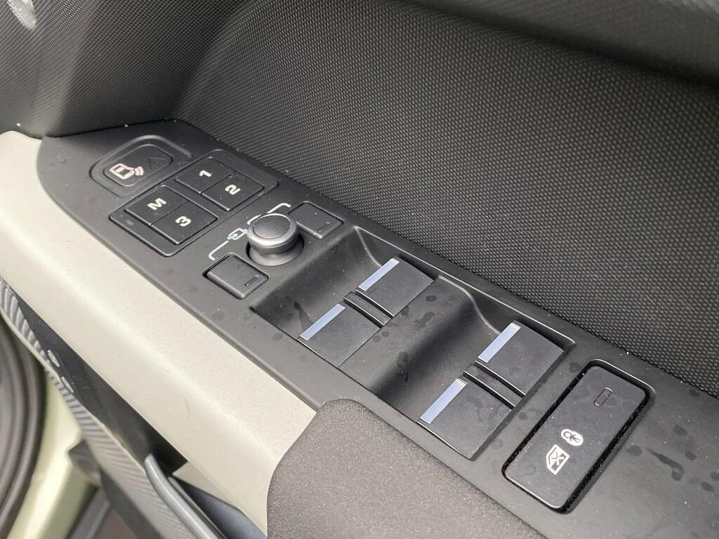 Land Rover Defender 110 Defender X-dynamic Hse D Mhev Silver #22