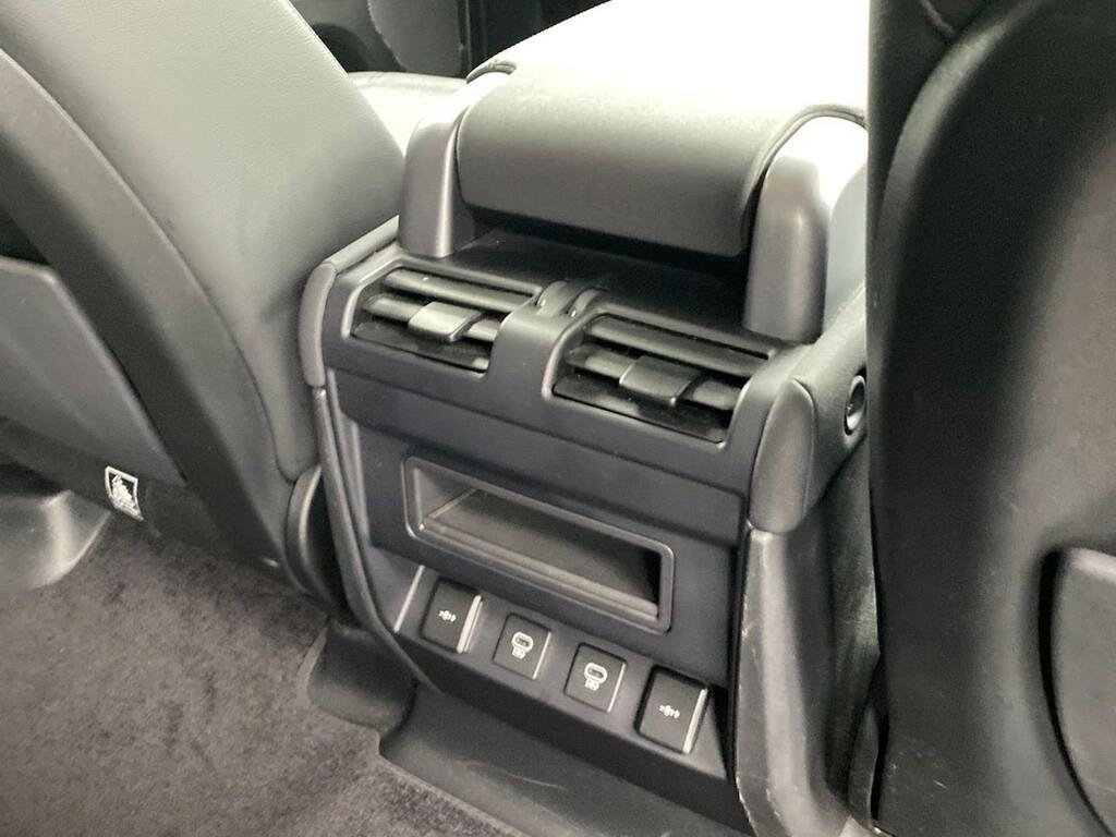 Land Rover Defender 110 Defender X-dynamic Hse D Mhev Silver #18
