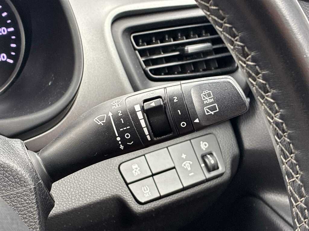 Kia Stonic 1.0T Gdi Mixx White #23