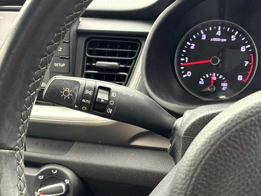 Kia Stonic 1.0T Gdi Mixx White #24