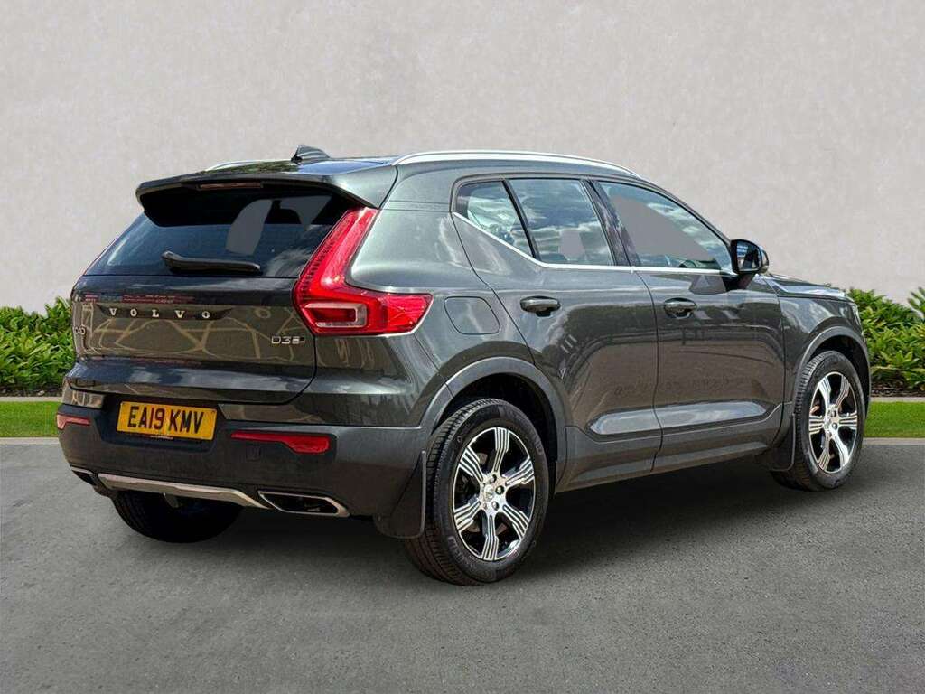 Volvo XC40 D3 Momentum Black #18