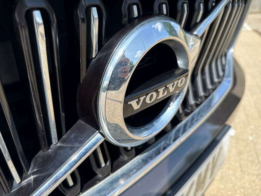 Volvo XC40 D3 Momentum Black #32