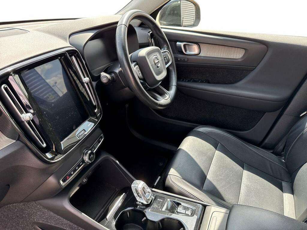 Volvo XC40 D3 Momentum Black #7