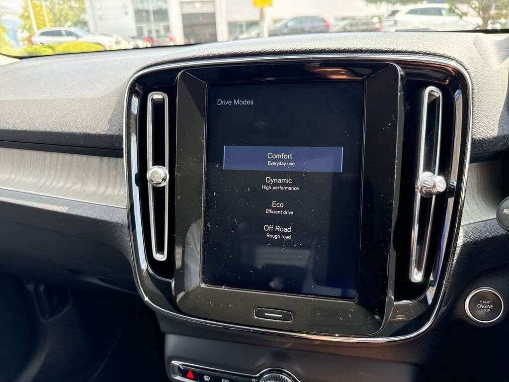 Volvo XC40 D3 Momentum Black #23