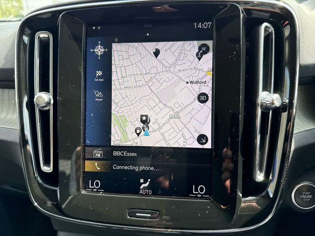 Volvo XC40 D3 Momentum Black #24