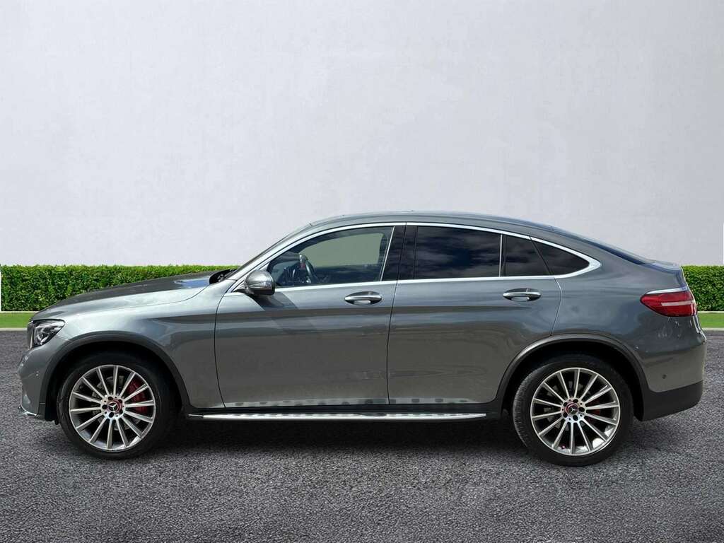 Mercedes-Benz GLC Class Glc 300 D 4Matic Amg Line Premium Plus Black #18