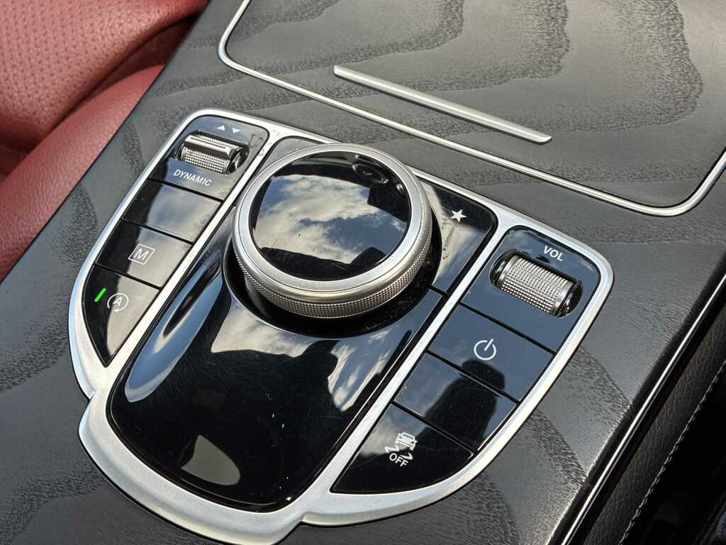 Mercedes-Benz GLC Class Glc 300 D 4Matic Amg Line Premium Plus Black #32