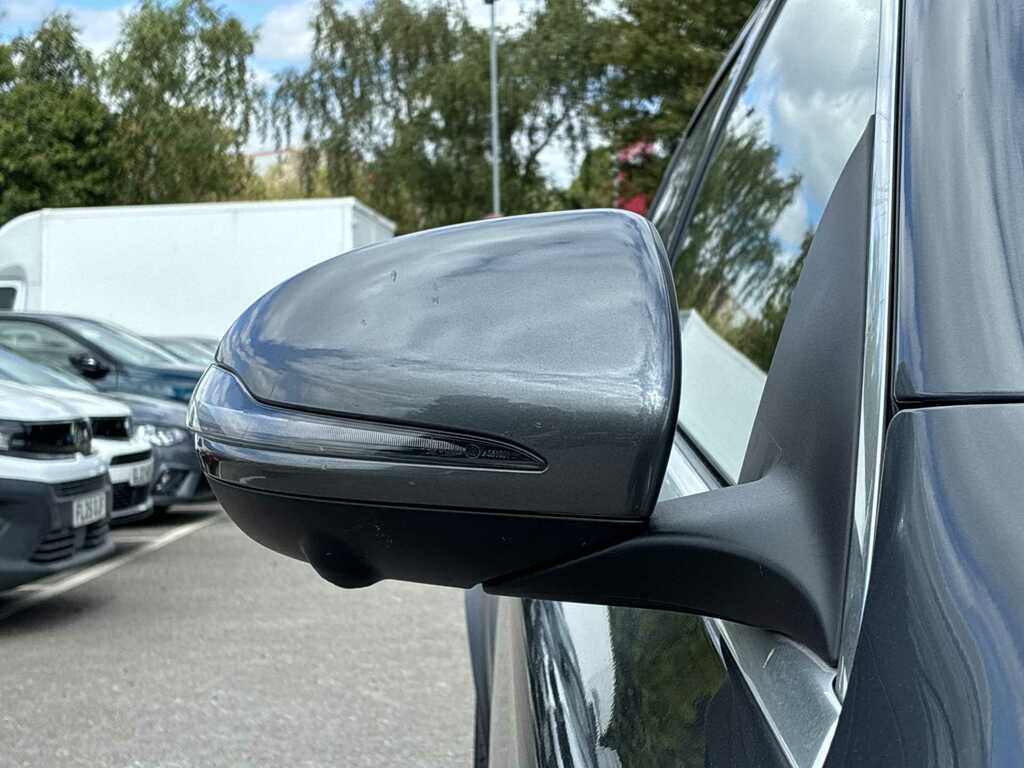 Mercedes-Benz GLC Class Glc 300 D 4Matic Amg Line Premium Plus Black #30