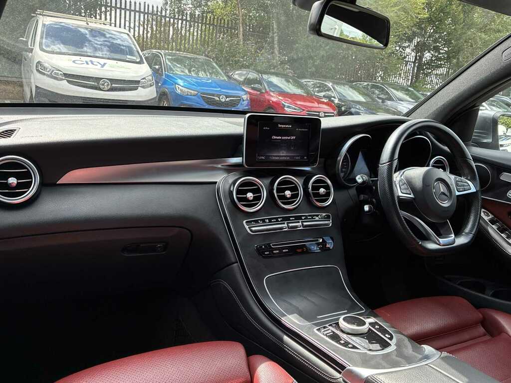 Mercedes-Benz GLC Class Glc 300 D 4Matic Amg Line Premium Plus Black #7