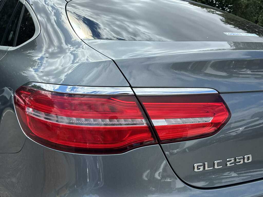 Mercedes-Benz GLC Class Glc 300 D 4Matic Amg Line Premium Plus Black #28