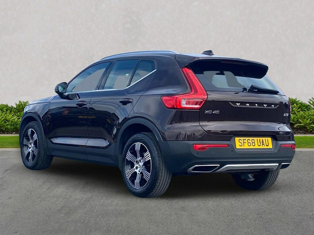 Volvo XC40 2.0 D3 Inscription Brown #2
