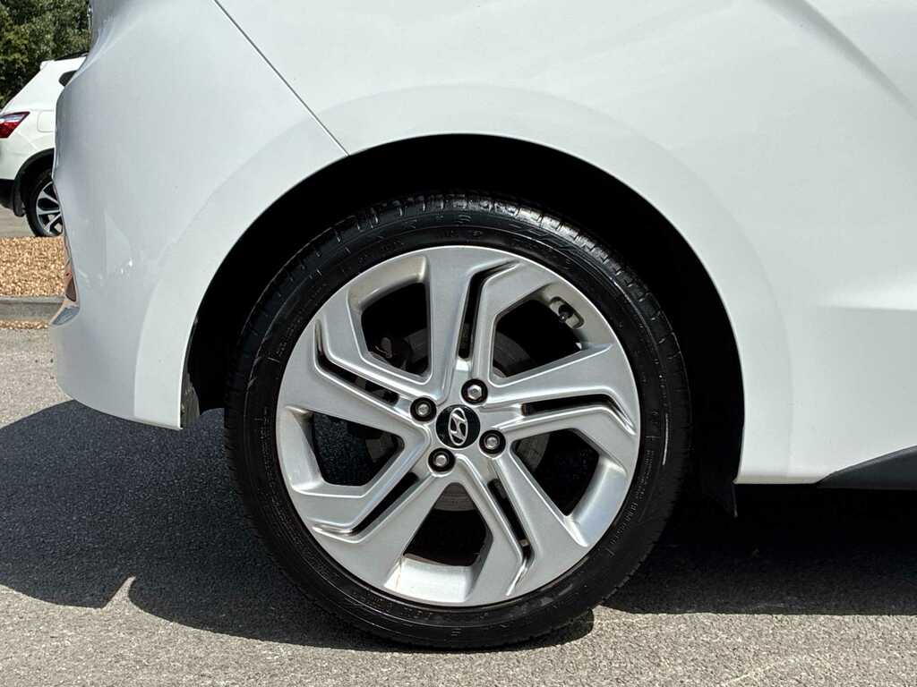 Hyundai I20 1.0T Gdi Premium Nav White #6