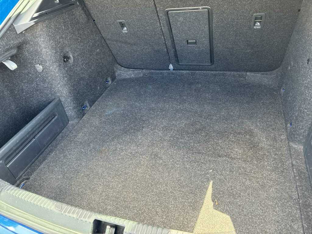 Skoda Octavia 1.6 Tdi Se Grey #16