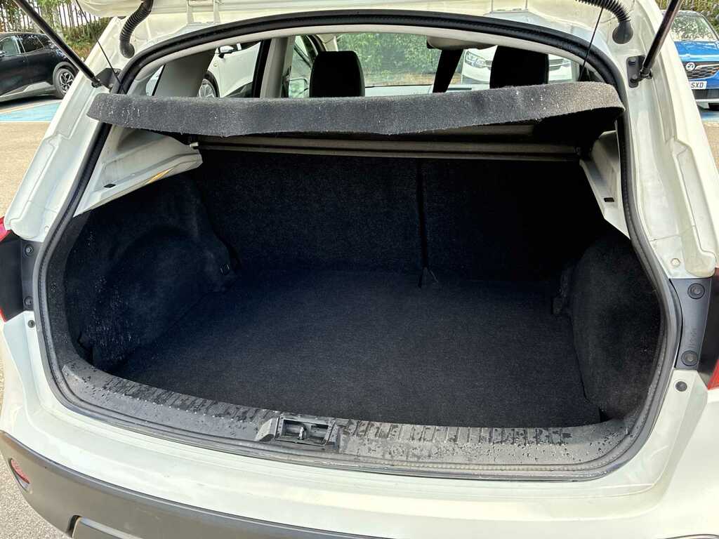 Nissan Qashqai Acenta Red #16