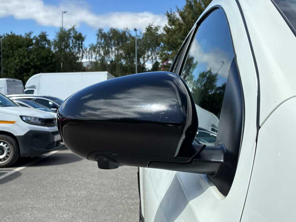 Nissan Qashqai Acenta Red #30
