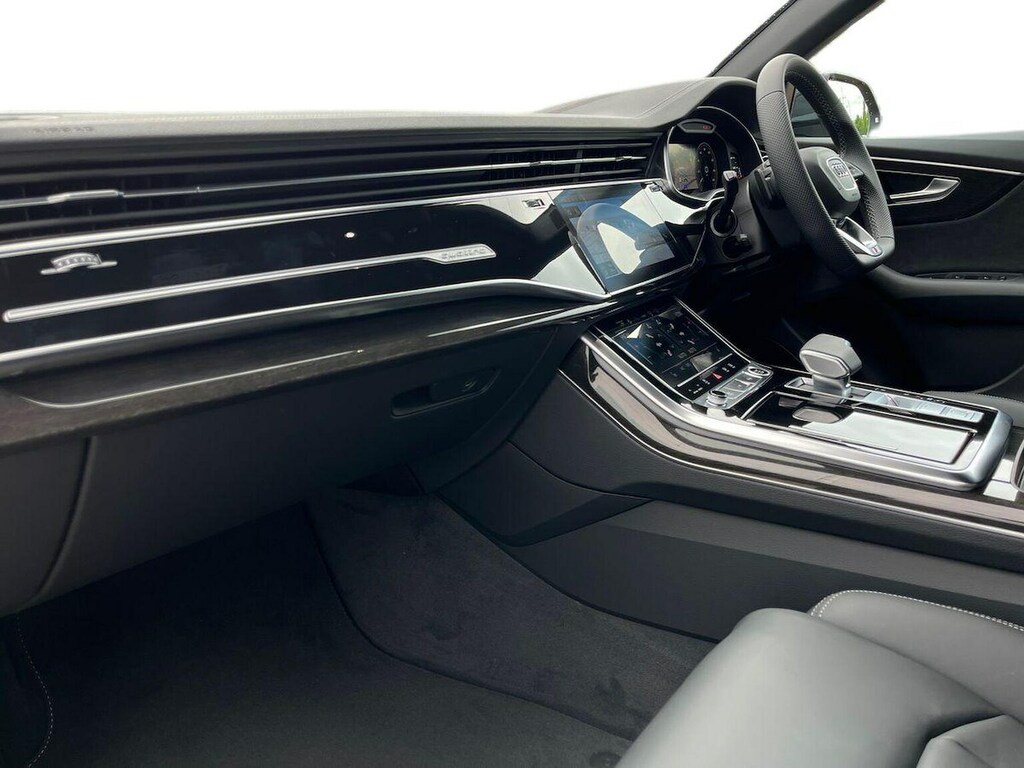 Audi Q8 Suv S Line Tfsi Quattro 340 Ps Tiptronic Black #7