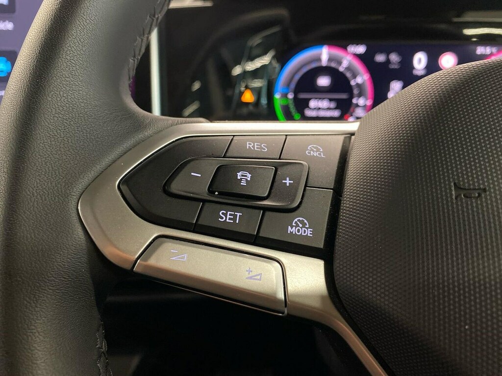 Volkswagen e-Golf 1.5 Tsi Ehybrid 19.7Kwh Style Hatchback Grey #27