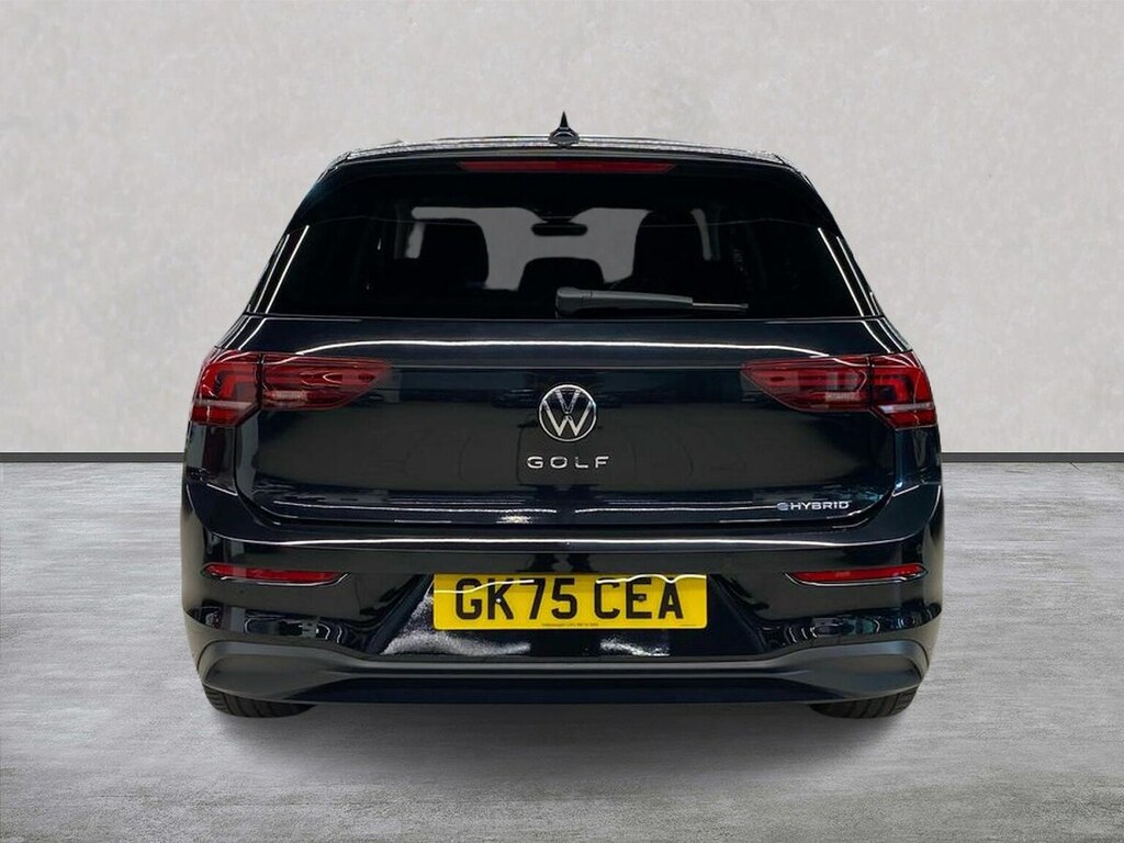 Volkswagen e-Golf 1.5 Tsi Ehybrid 19.7Kwh Match Hatchback Black #4