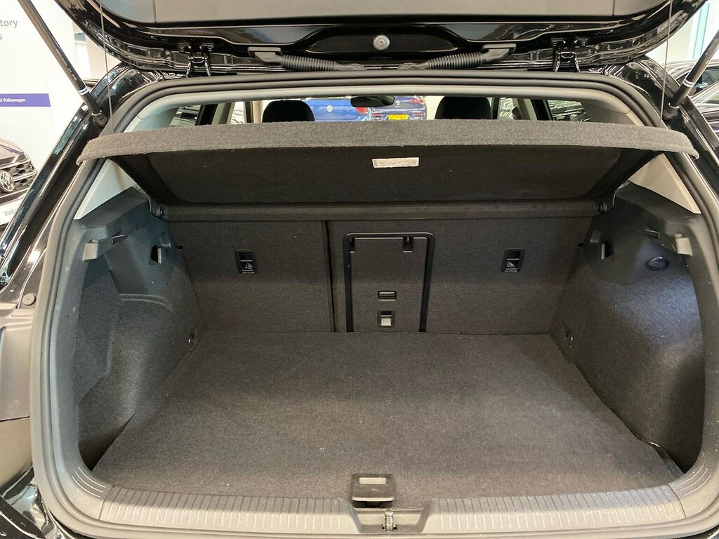Volkswagen e-Golf 1.5 Tsi Ehybrid 19.7Kwh Style Hatchback Grey #17