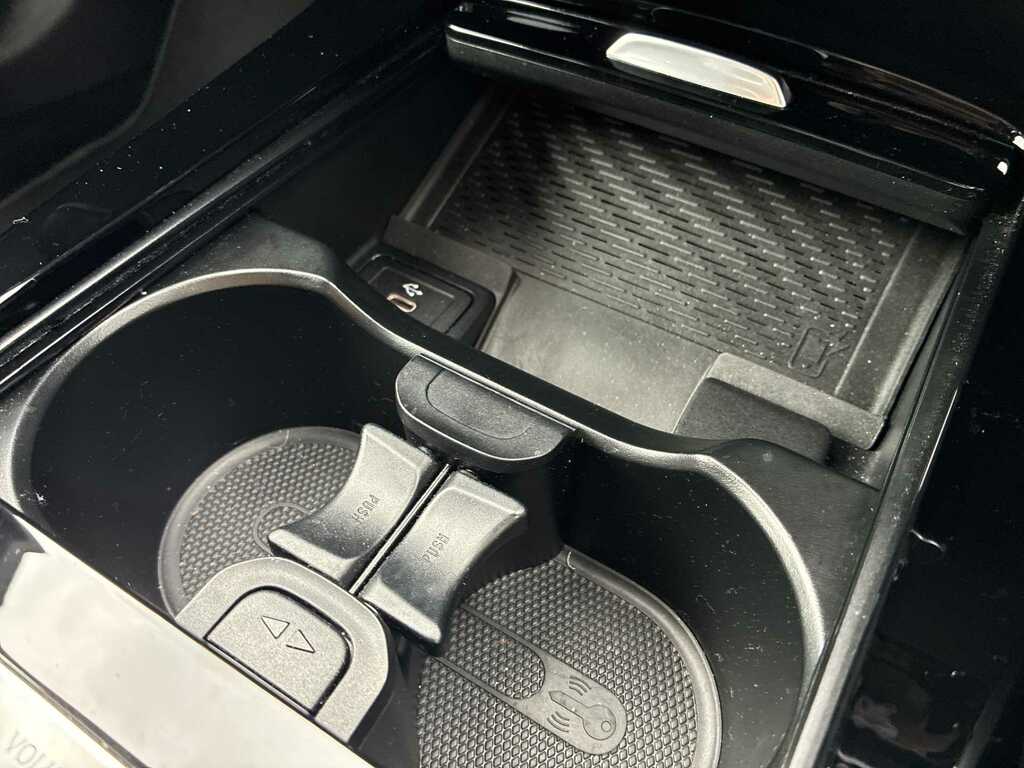 Mercedes-Benz A Class A180 Amg Line Executive Blue #31