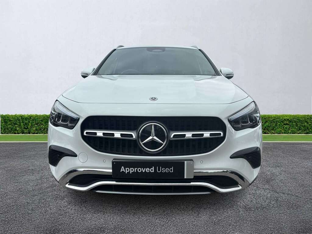 Mercedes-Benz GLA Class Gla 200 Sport Executive White #5
