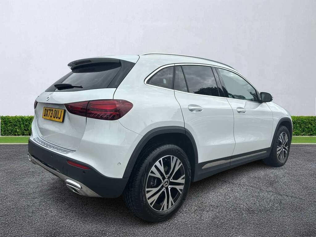 Mercedes-Benz GLA Class Gla 200 Amg Line Premium Plus Night Ed Blue #17