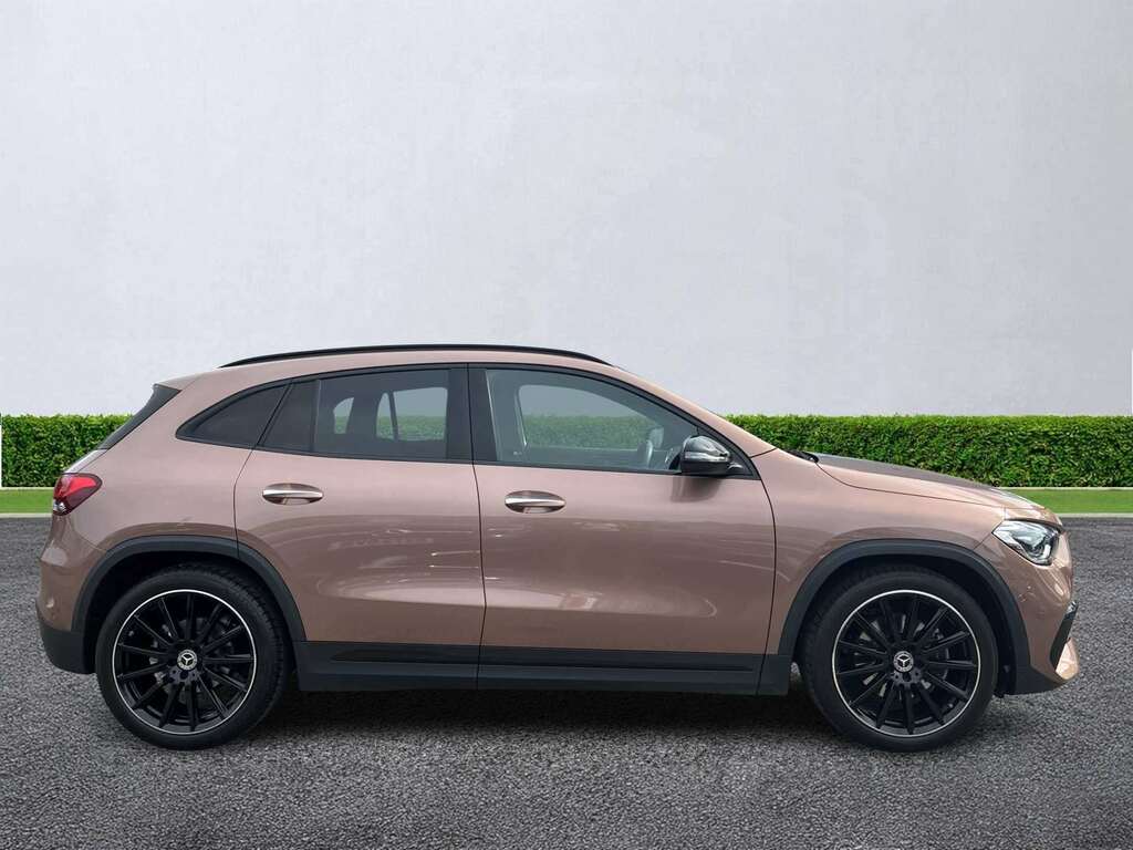 Mercedes-Benz GLA Class Gla 200 Amg Line Premium Plus Night Ed DN23KZC Gold #3