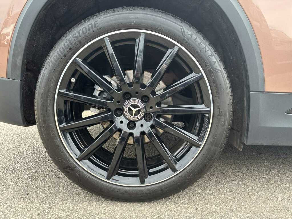 Mercedes-Benz GLA Class Gla 200 Amg Line Premium Plus Night Ed DN23KZC Gold #6
