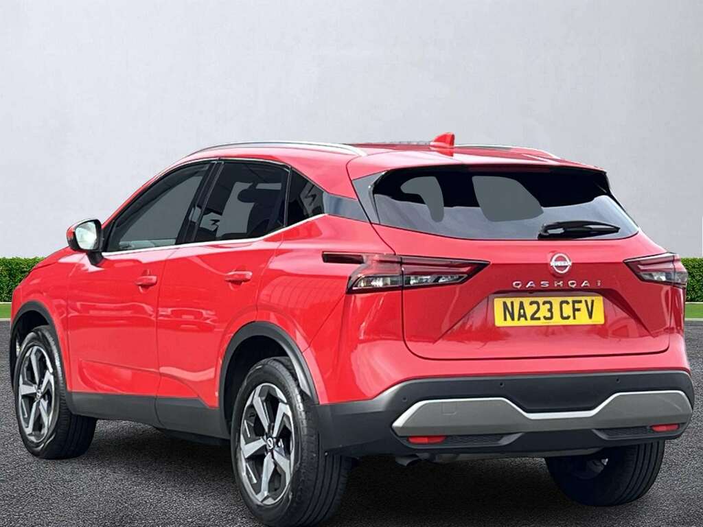 Nissan Qashqai 1.3 Dig-t Mh N-connecta NA23CFV Red #2