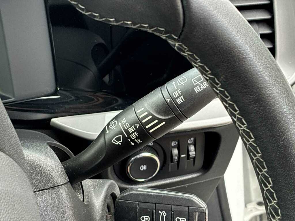 Vauxhall Mokka Sri Premium Black #23