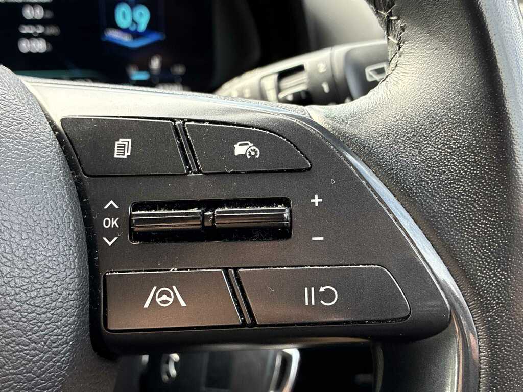 Hyundai Bayon Premium Silver #24