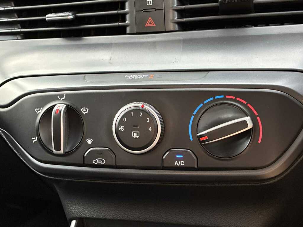 Hyundai Bayon Premium Silver #11
