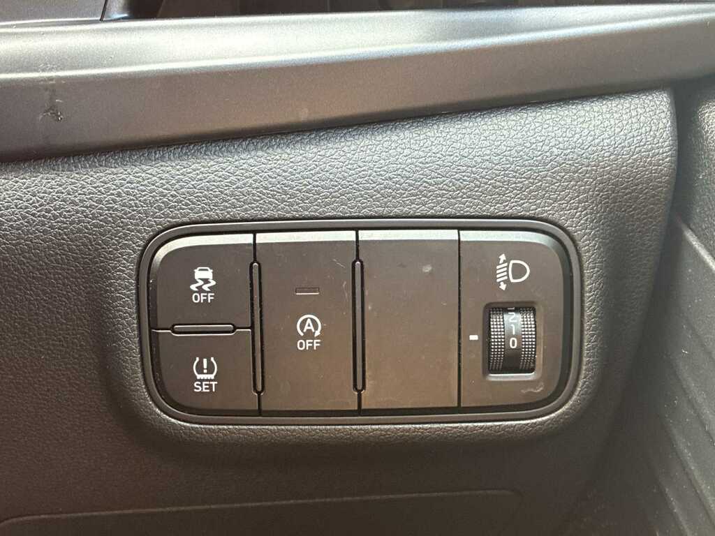 Hyundai Bayon Premium Silver #31