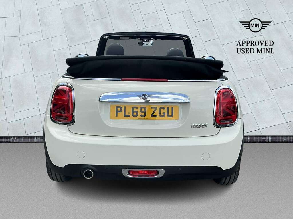 Mini Convertible 1.5 Cooper Classic Ii White #4