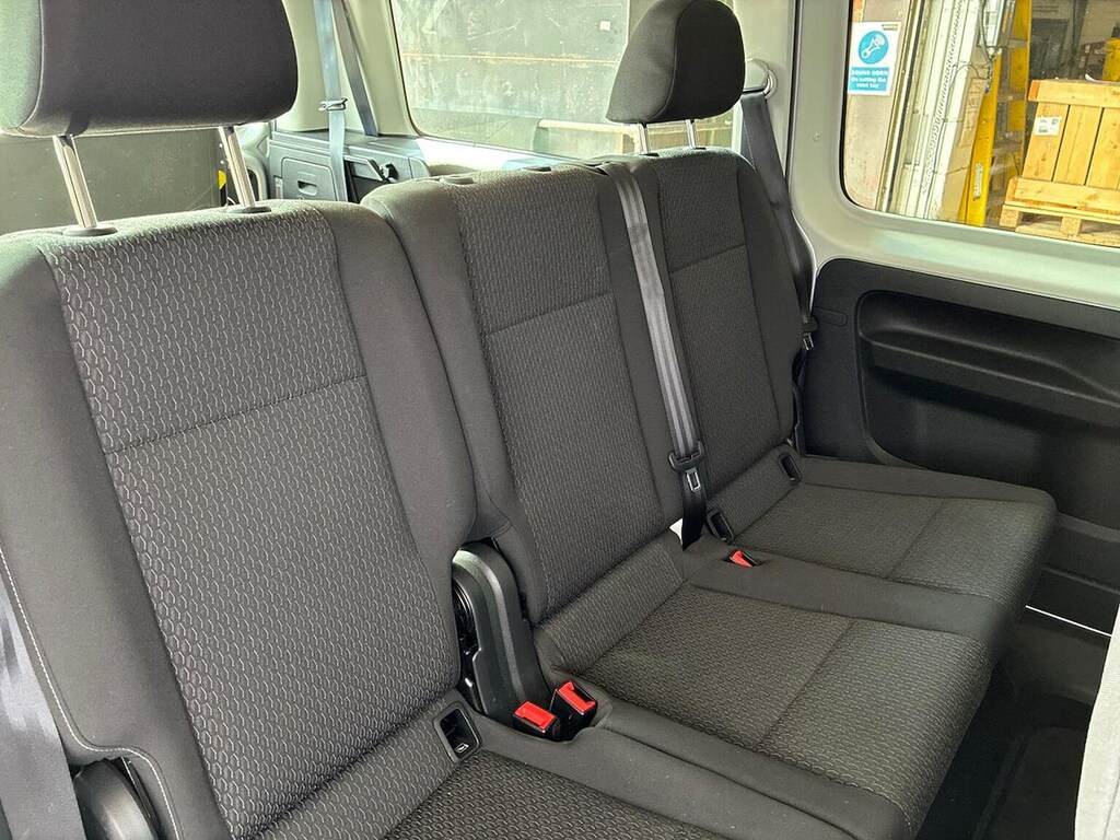 Volkswagen Caddy Maxi Life 2.0 Tdi Green #16