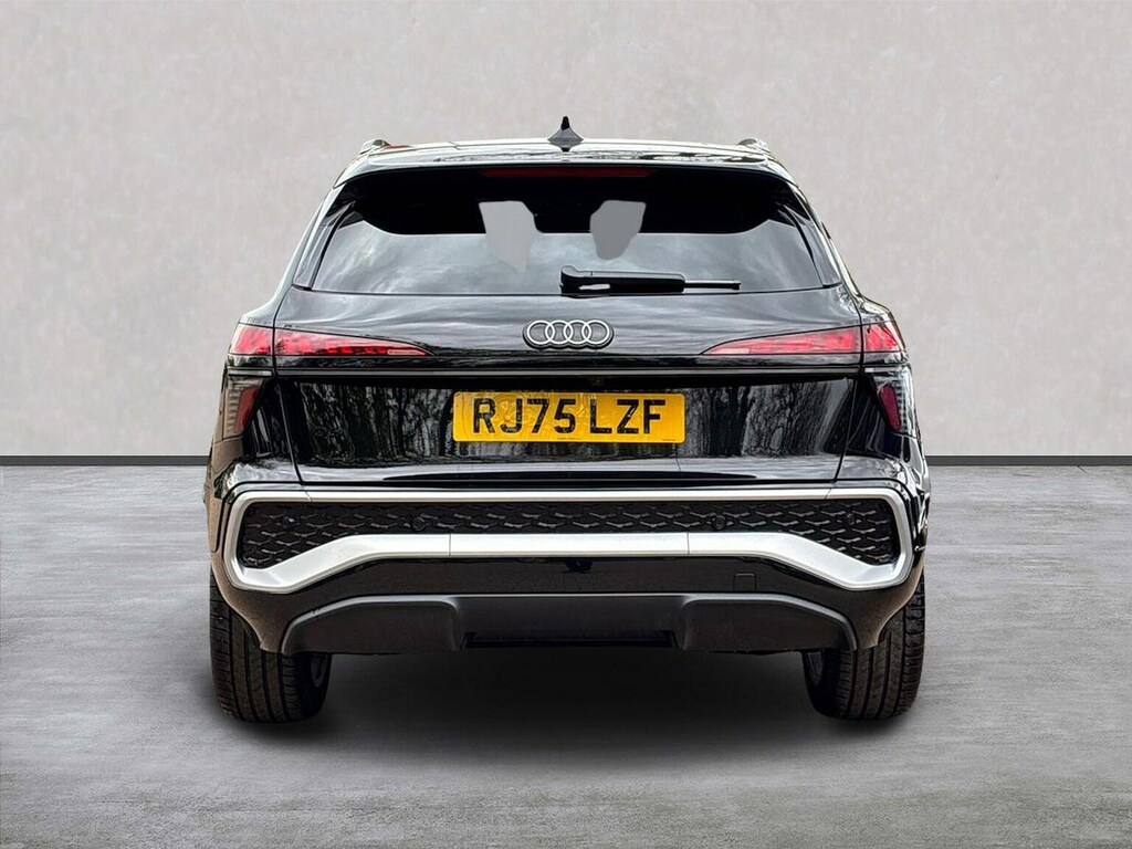 Audi Q3 1.5 Tfsi S Line S Tronic Soundvision Pack Black #4
