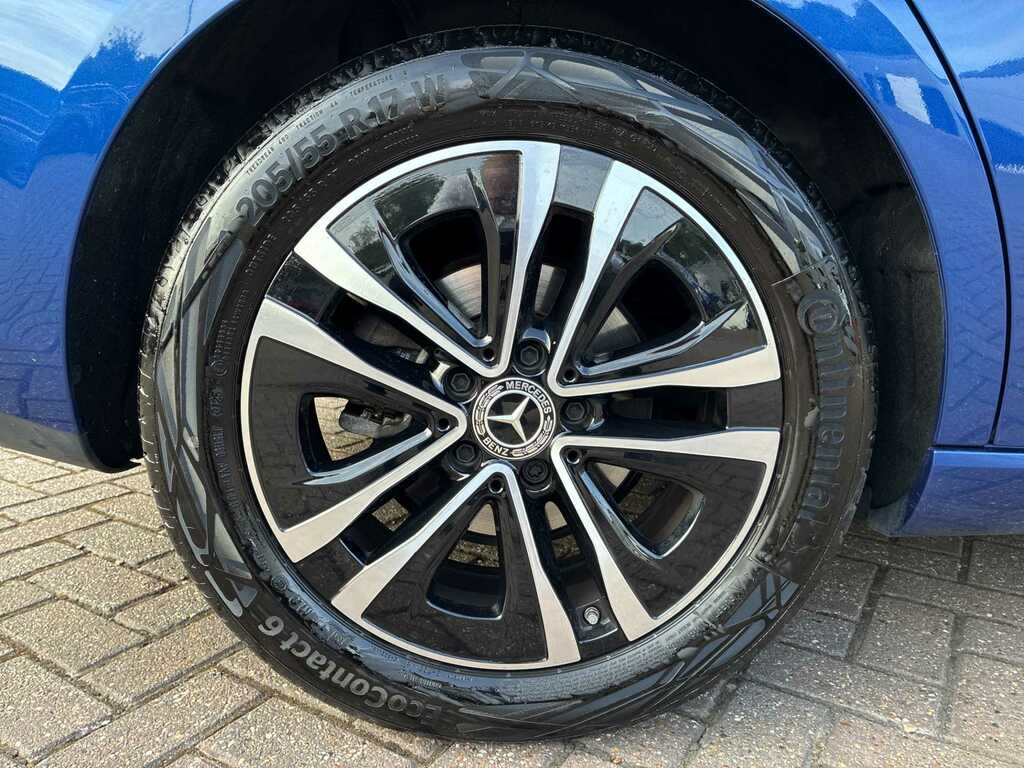 Mercedes-Benz CLA Class Cla 180 Sport Edition Tip Blue #6