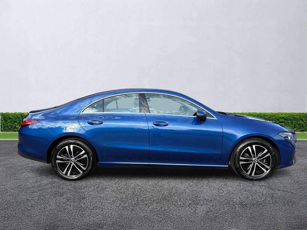 Mercedes-Benz CLA Class Cla 180 Sport Edition Tip Blue #3