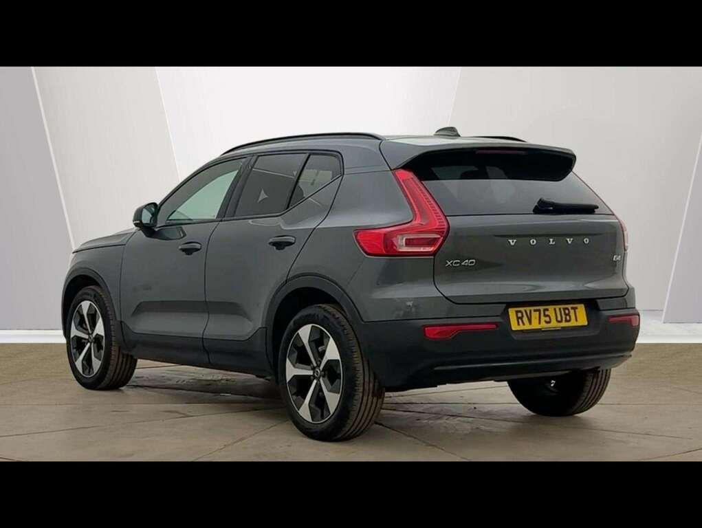Volvo XC40 2.0 B4p Plus Dark Green #5