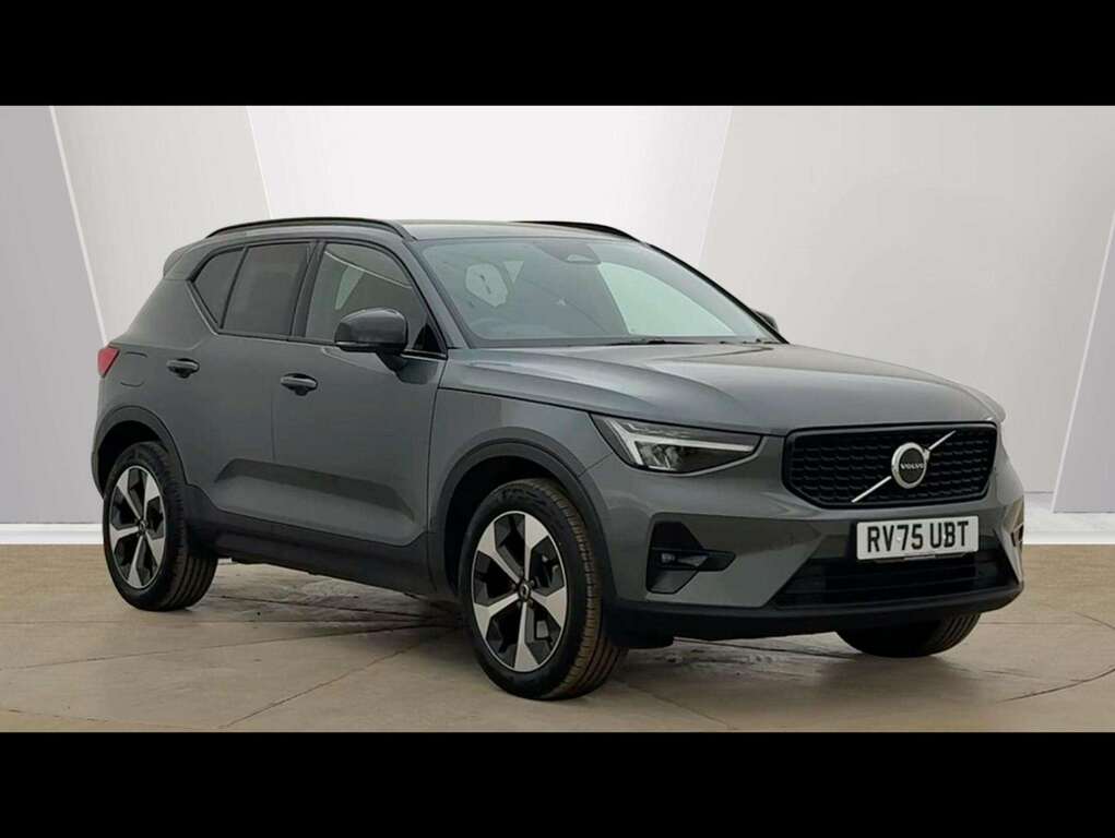 Volvo XC40 2.0 B4p Plus Dark Green