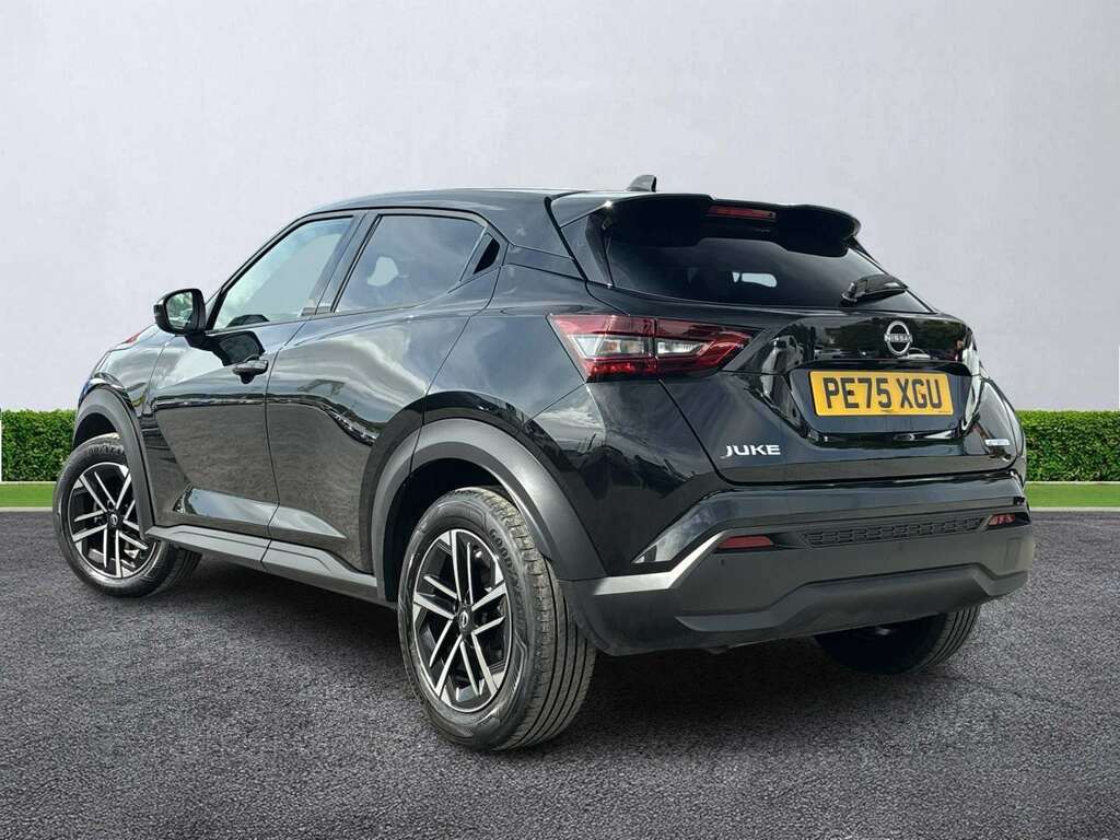 Nissan Juke 1.6 Hybrid N-connecta Black #2