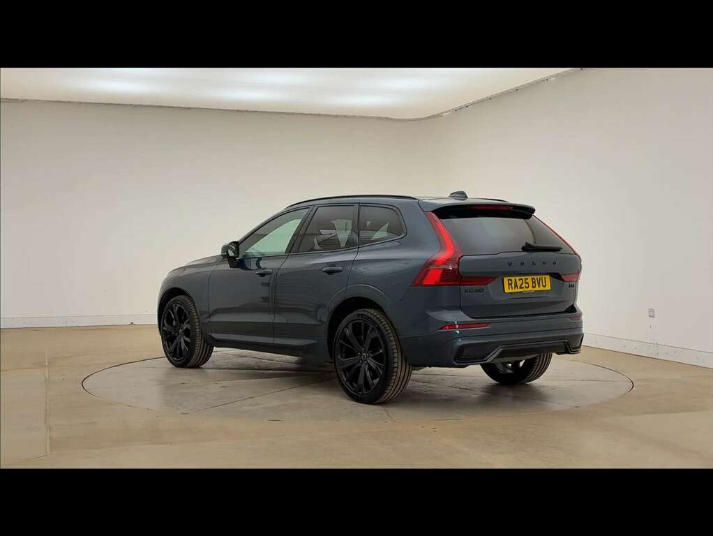 Volvo XC60 2.0 B5p Plus Black Edition Awd Geartronic Blue #6