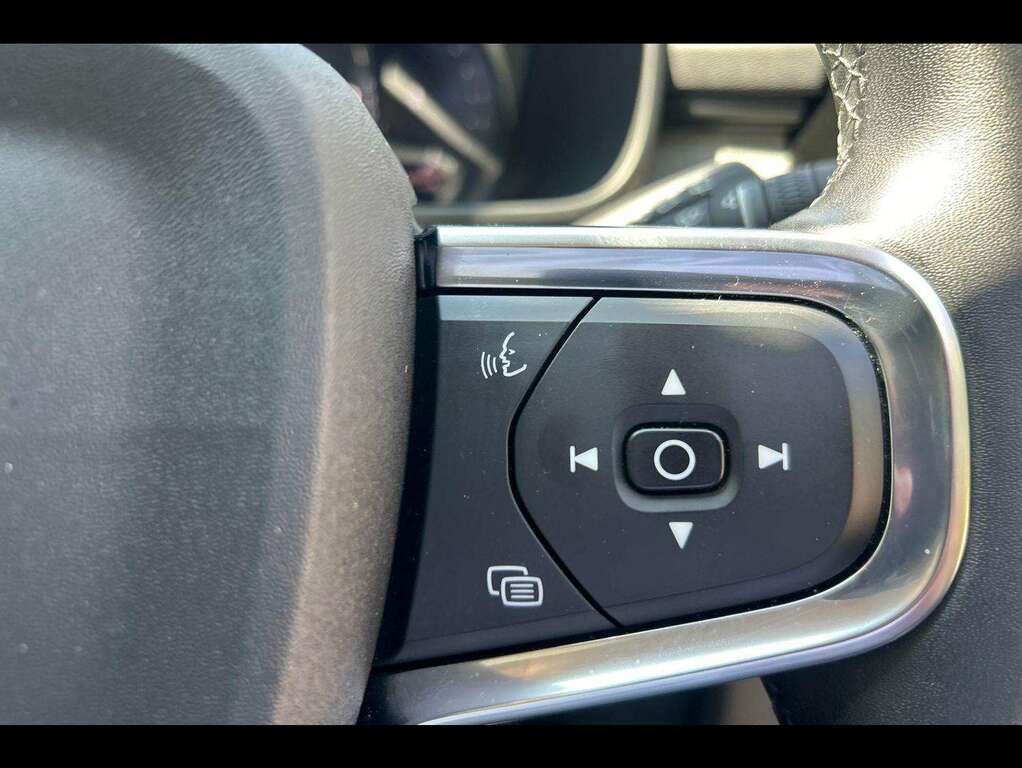 Volvo XC40 2.0 B4p Ultra Dark Grey #27