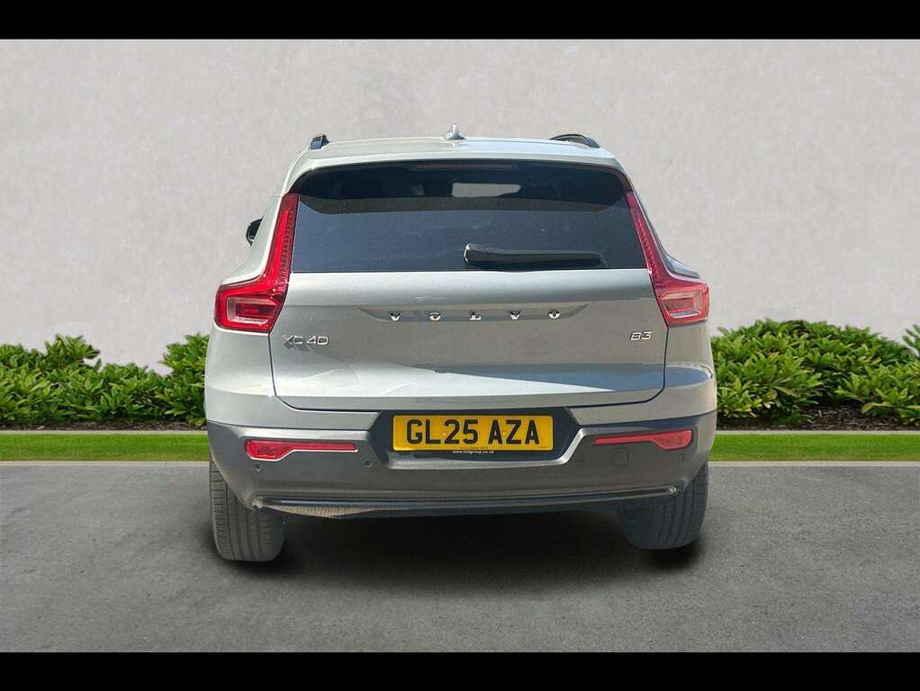 Volvo XC40 2.0 B3p Ultra Dark Grey #4