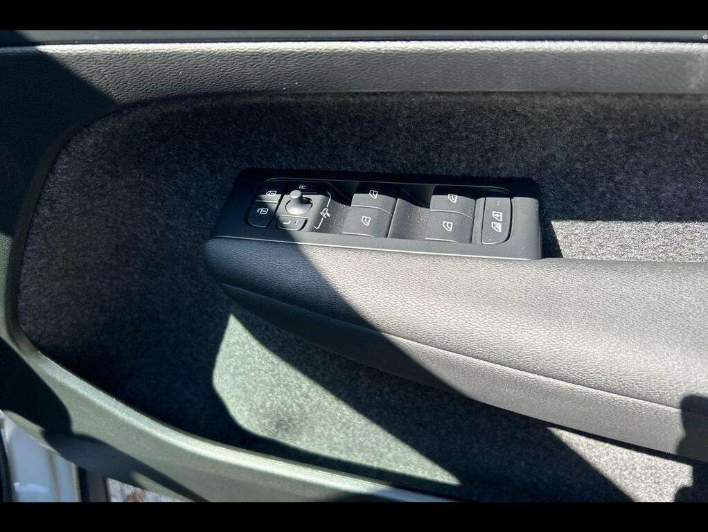 Volvo XC40 2.0 B4p Ultra Dark Grey #21