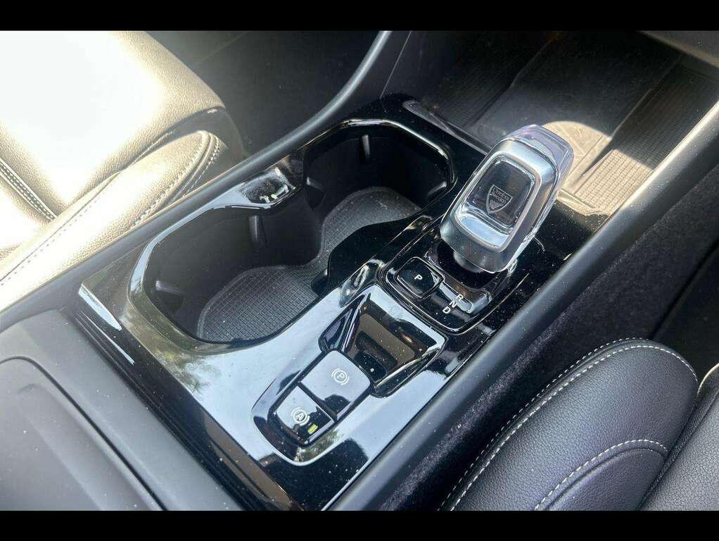 Volvo XC40 2.0 B4p Ultra Dark Grey #13