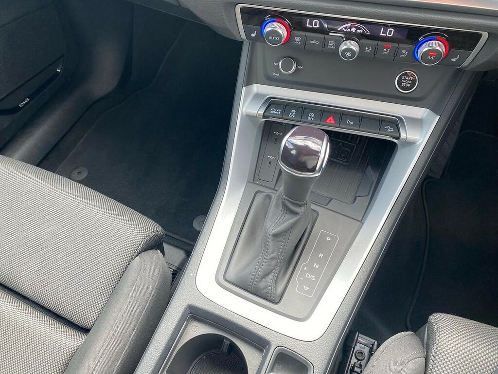 Audi Q3 1.5 E-hybrid S Line S Tronic 2025 Blue #13