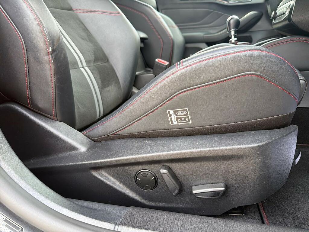 Ford Focus 1.0 Ecoboost Hybrid Mhev 155 Titanium X #30