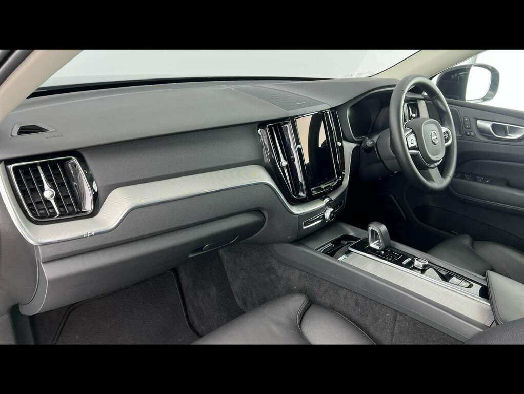Volvo XC60 2.0 B5p Core Awd Geartronic Grey #7