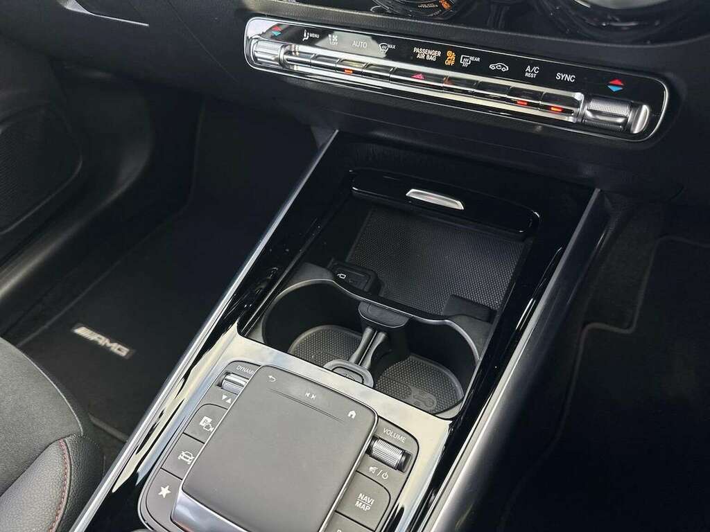 Mercedes-Benz GLA Class Gla 220D 4Matic Amg Line Premium Black #31